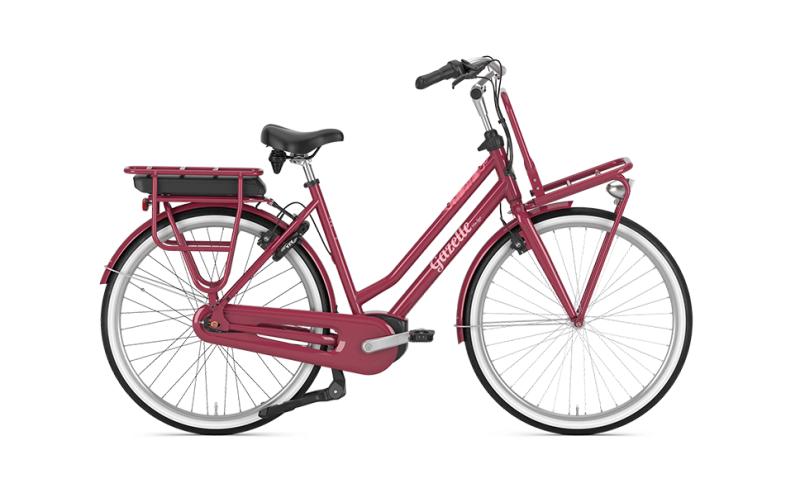<p>Met onze lichte transportfietsen met stoere brede banden, strak design en unieke voordrager kom je zowel goed voor de dag als praktisch uit de voeten. Met deze trendy fietsen met een handige krat of tas voorop fiets je in stijl door de stad. De fiets blijft altijd stabiel staan dankzij de stevige dubbele standaard en handige stuurblokkering.</p>