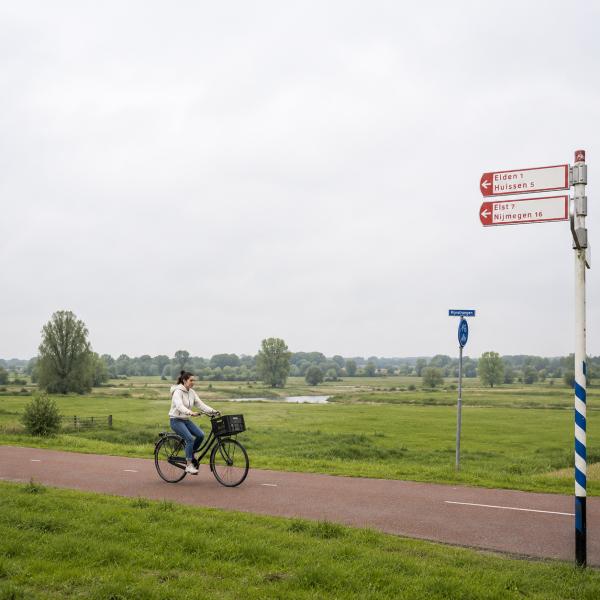 Nieuwe fietstunnel F2 bij Zaltbommel officieel geopend